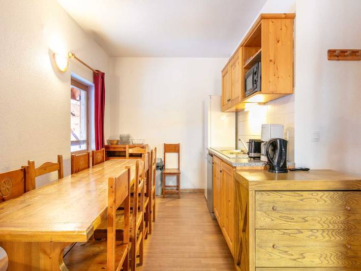 Gîte pour 10 personnes, avec balcon et piscine, animaux acceptés dans Col De La Croix De Fer - 4