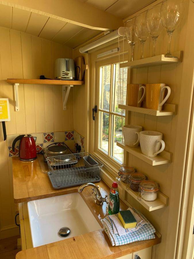 The Hut at Bay Tree Farm, Nympsfield in Stroud, Gloucestershire