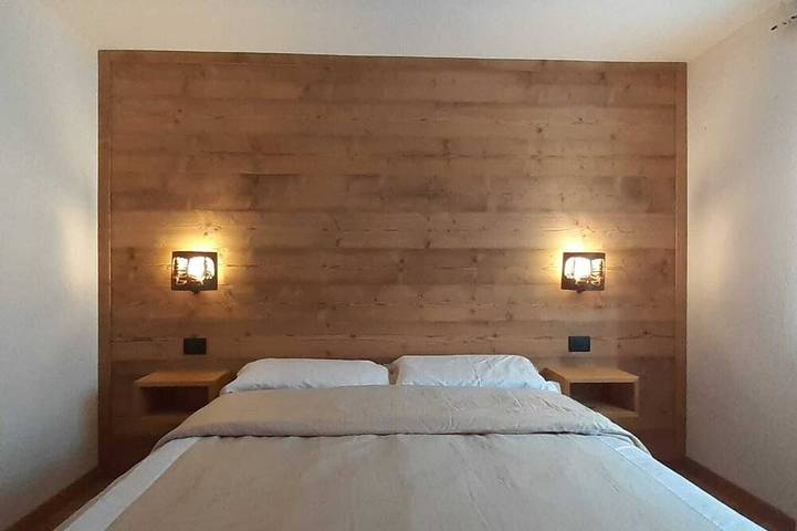 Appartement entier, Peaceful 2-bedroom apartment 5 minute walk from the ski slopes and town center in La Thuile (village), La Thuile
