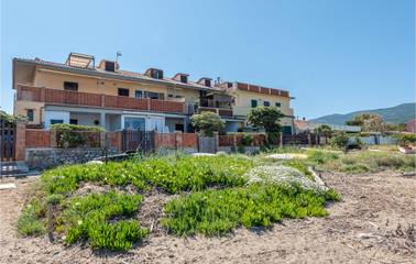 Holiday Apartment for 5 People in Orbetello, Maremma, Photo 1