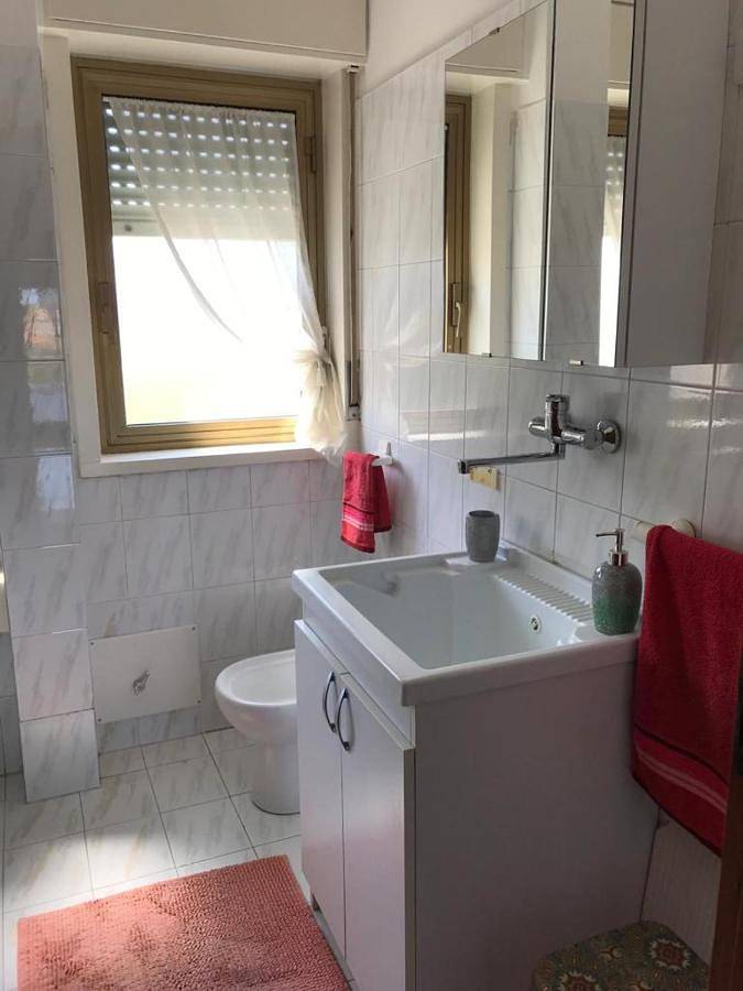 Appartamento intero, Three-Bedroom Apartment in Gravina di Catania, Catania e dintorni
