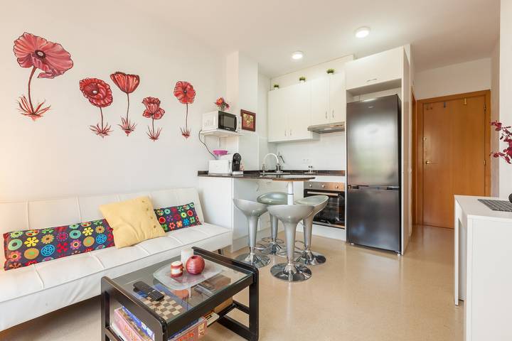 Casa de vacaciones 'La Cantonada' con terraza privada in San Pedro de Ribas, Garraf