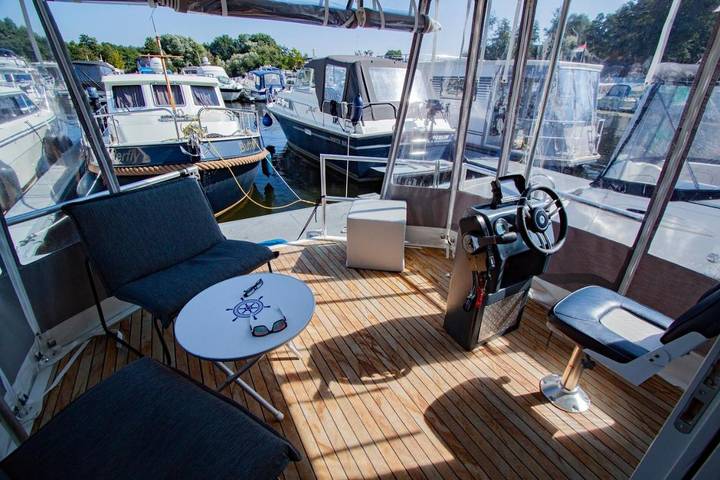 Boot für 4 Personen, mit Terrasse und Ausblick in Berlin Umland - 3
