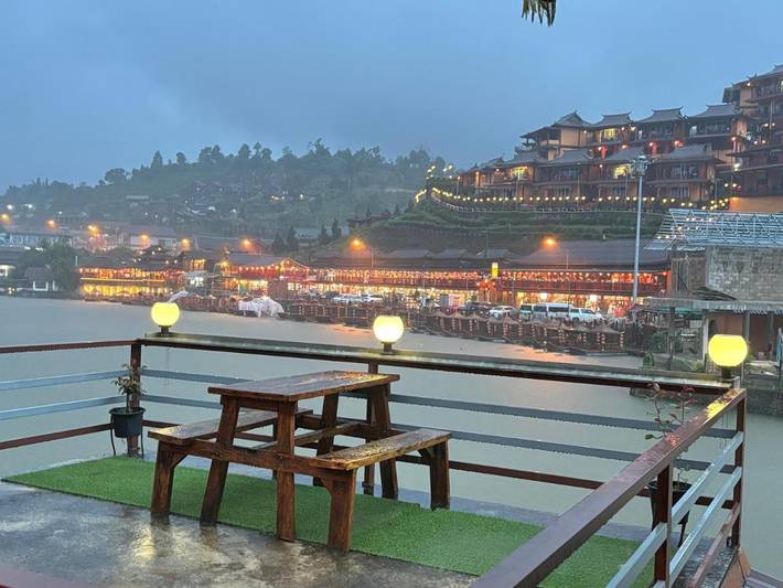 Maison d’hôte pour 4 personnes, avec balcon ainsi que vue sur le lac et vue