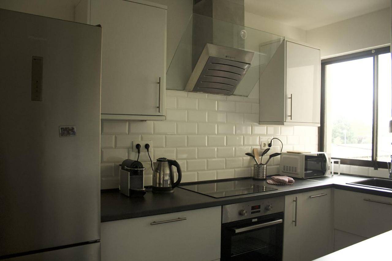 Appartement entier, Three-Bedroom Apartment in Enghien-les-Bains, Val-d'Oise