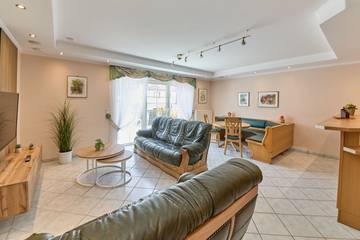 Ferienwohnung für 2 Personen, mit Ausblick und Garten in Mosel-Saar