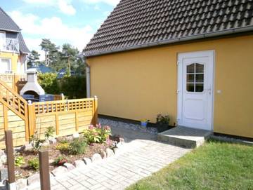Ferienhaus für 4 Personen, mit Garten in Zempin