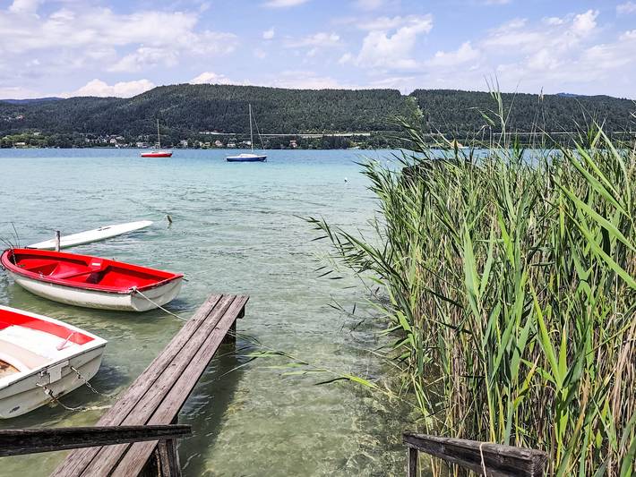 Haus am Waldrand in Velden am Wörther See, Villach-Land