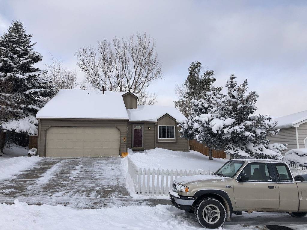 Atemberaubendes, aktualisiertes 3 Br / 2 Ba-Haus in der Nähe der Cherry Creek & Quincy Reservoirs in Centennial, Arapahoe County