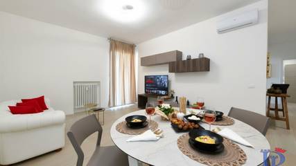 Holiday Rental for 5 People in Spiaggia Desenzanino (Desenzano del Garda), Desenzano del Garda, Photo 4