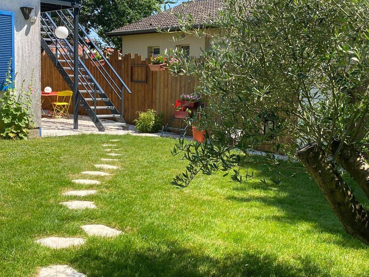 Family Room with Private Bathroom in Fresnes-en-Woëvre, Verdun