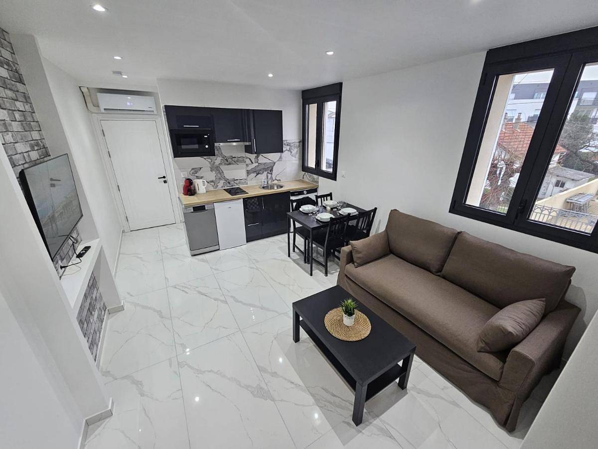 Appartement entier, Apartment in Paray-Vieille-Poste, Essonne