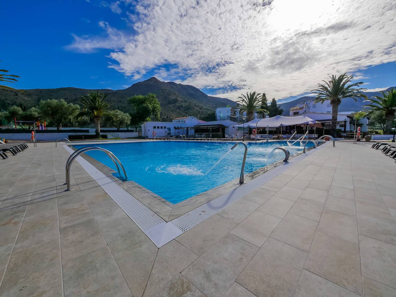 Gîte pour 4 Personnes dans Roses, Costa Brava