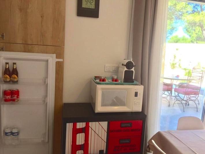 Location de vacances pour 4 personnes, avec Balcon et Terrasse ainsi que Jardin et Piscine à Ceyreste - 4