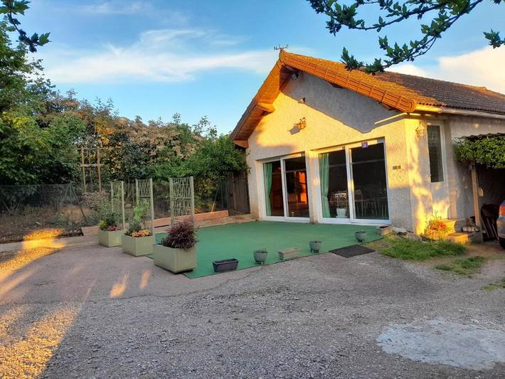 Chambre d’hôte pour 2 personnes, avec terrasse et piscine dans la Loire - 3