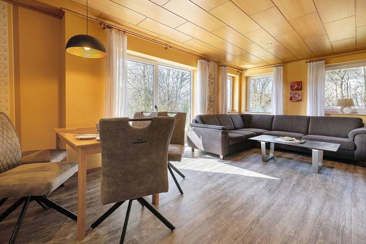 Ganze Wohnung, Apartment „Olsberg“ mit Balkon und Wlan in Olsberg, die Mittelgebirge