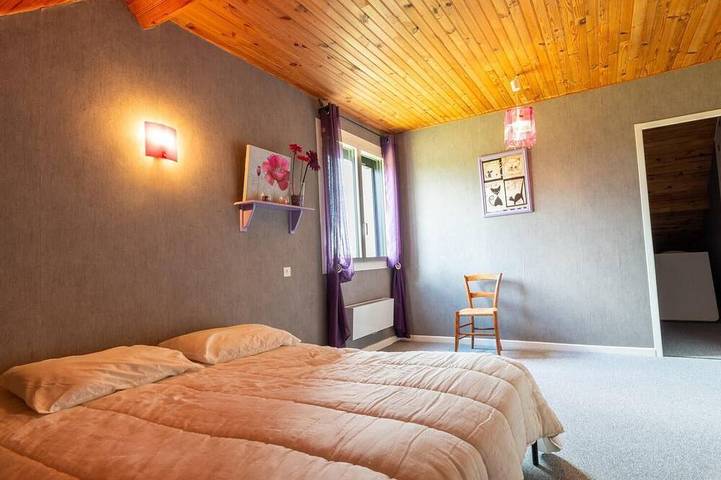 Location de vacances pour 6 personnes, avec jardin à Aumont-Aubrac - 4
