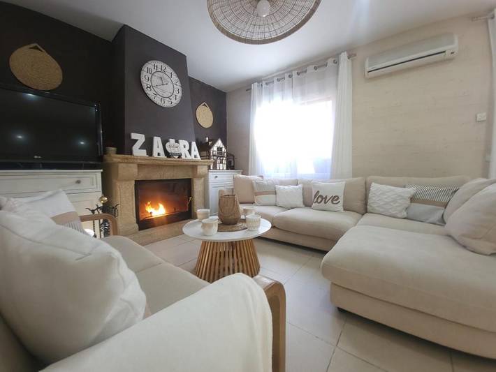 Casa de vacaciones para 10 personas, con jardín además de jacuzzi y piscina, Se admiten mascotas - 1