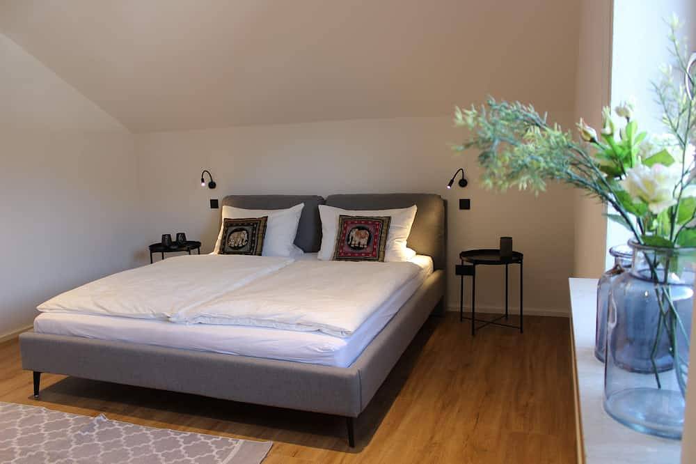 Ganze Wohnung, Ferienwohnung Oberschopper bis 6 Personen, 101 qm, 2 Schlafzimmer, Balkon in Flintsbach am Inn, Bayerische Alpen