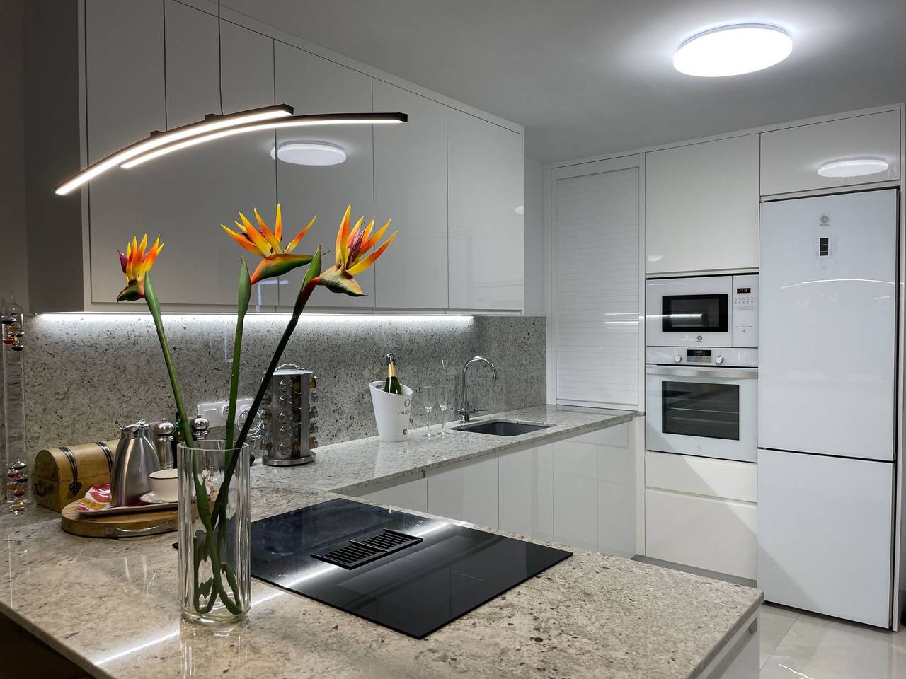 Ganze Wohnung, Seaside Serenity, Luxus mit einem Hauch von Gourmet in Arguineguin, Gran Canaria Süd