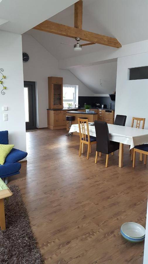 Ferienwohnung für 6 Personen, mit Balkon und Ausblick in Memmingen - 2
