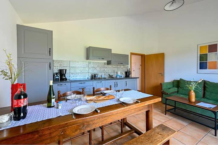 Location de vacances pour 5 personnes, avec piscine ainsi que vue et jardin dans Sèvremoine - 4