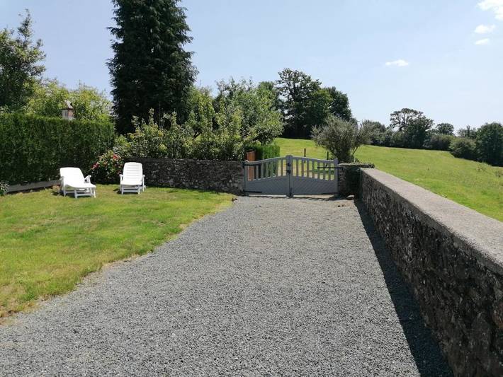 Location de vacances pour 6 personnes, avec jardin et vue, adapté aux familles à Gavray - 4