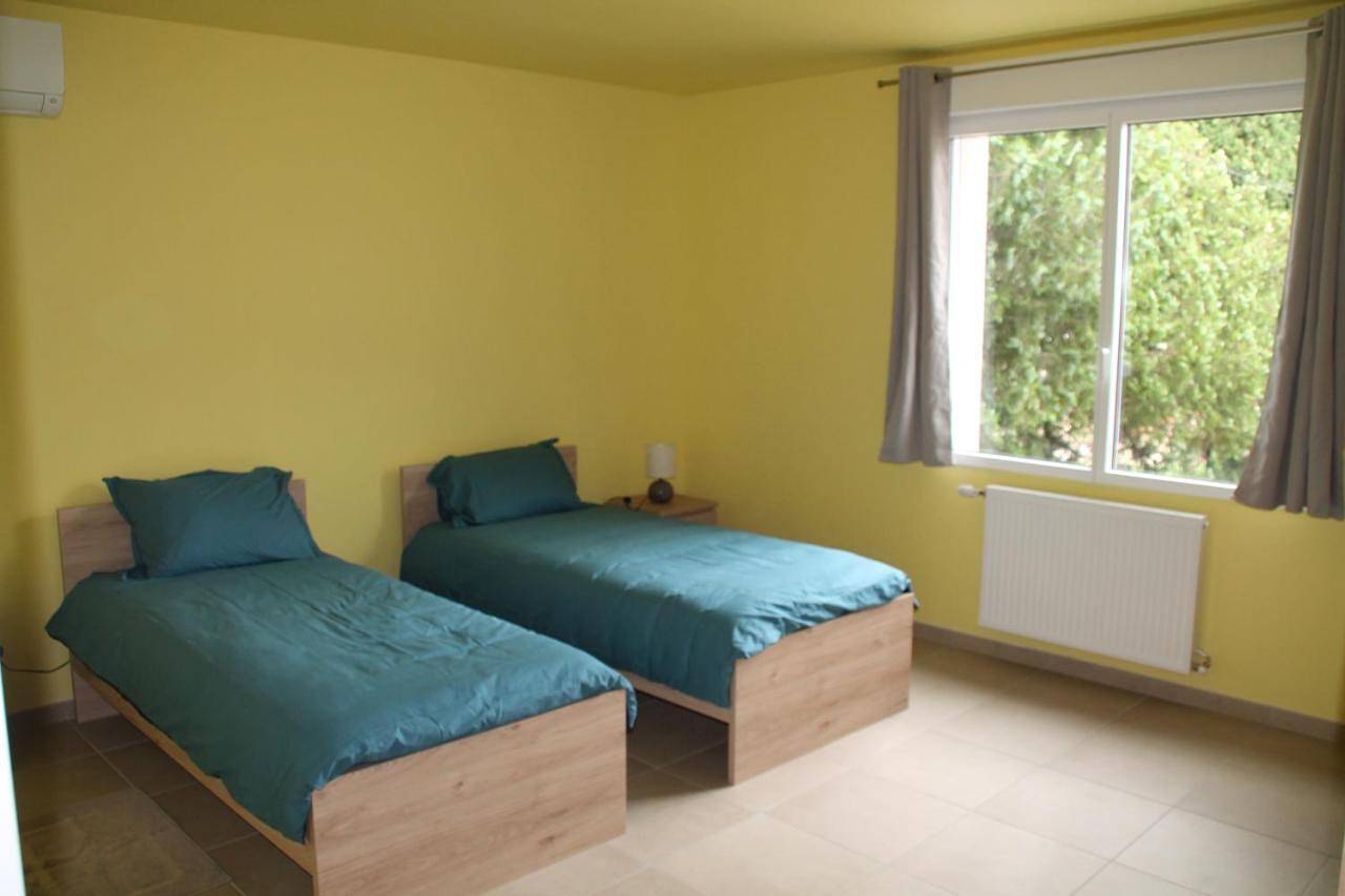 Two-Bedroom House in Tain-l'Hermitage, Région de Valence