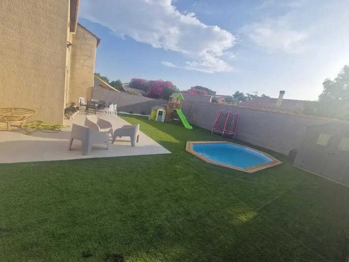 Chalet para 6 personas, con terraza y piscina - 1