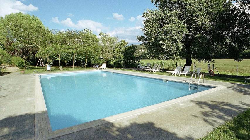 Apartamento de vacaciones para 4 personas, con piscina y jardín - 1