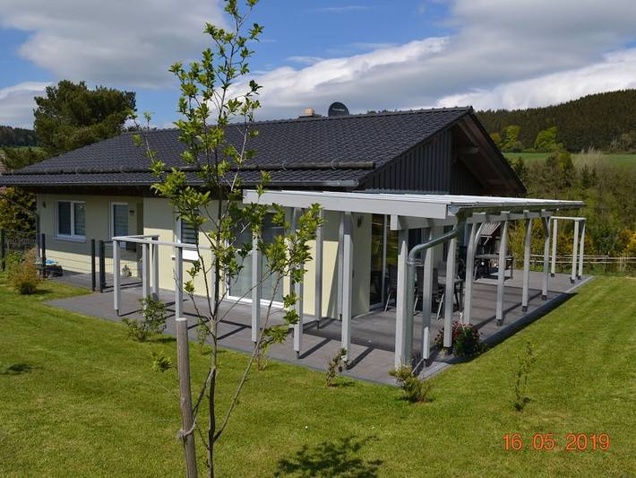 Bungalow für 4 Personen, mit Terrasse in Gerolstein
