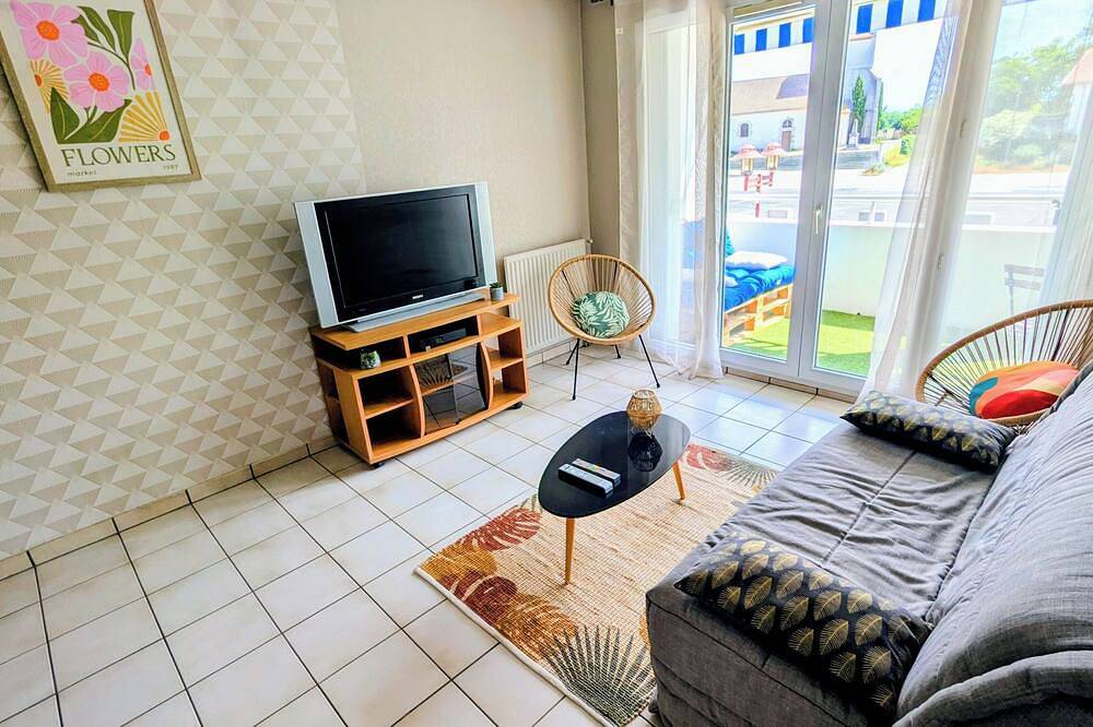 Entire apartment, Sunbathing in the heart of Tarnos. Right in the heart of town—perfect for families! in Tarnos, Côte d’Argent
