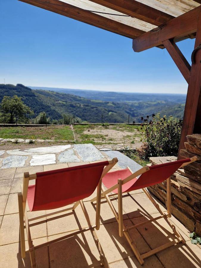 Gîte pour 2 personnes, avec jardin et terrasse à Coubisou - 2