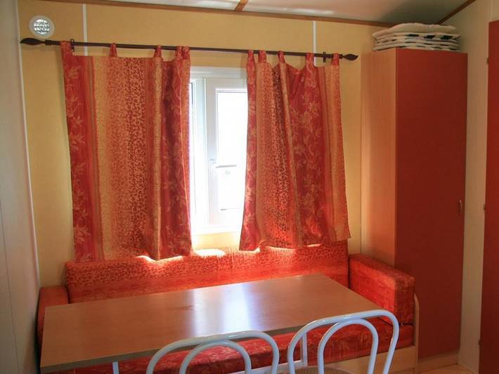 Mobil home pour 4 personnes, avec bassin pour enfant et sauna à Ascarat - 3