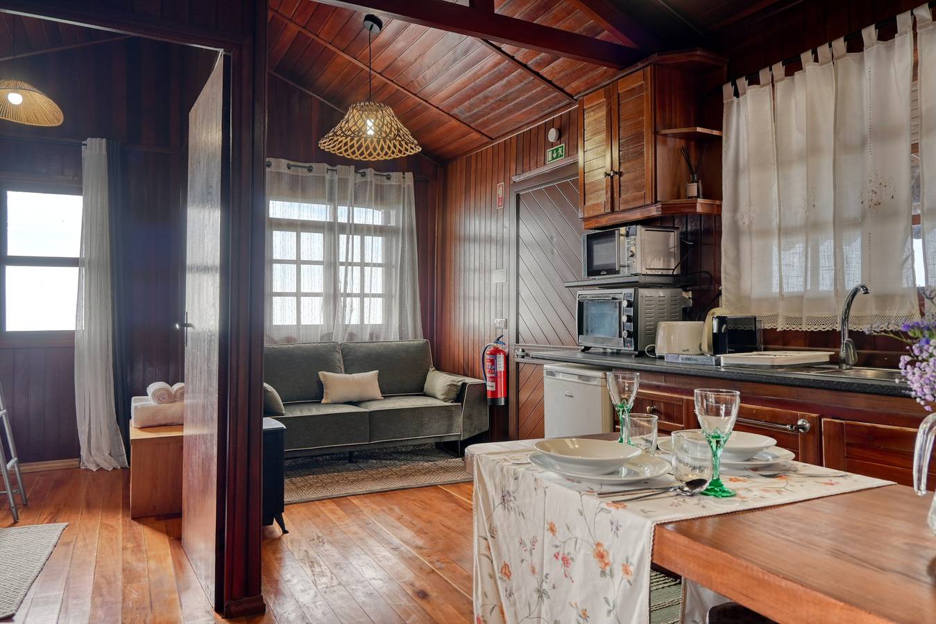 Chalet do Relógio d’Água, a Home in Madeira in Canhas (Madeira), Madeira