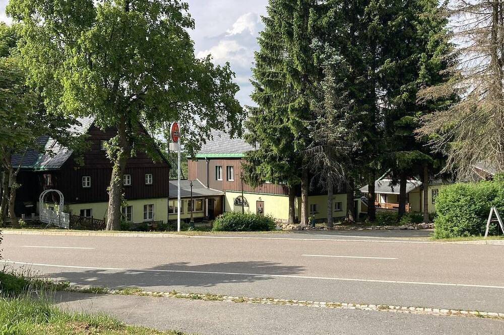 Apartment/apartment, shower and bath, Wc, mountain side - Pension Zur 23 in Schellerhau, Altenberg