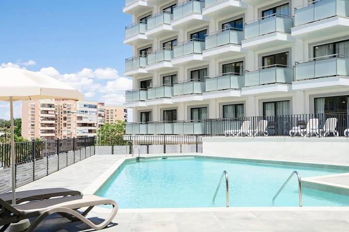 Hotel para 2 personas, con piscina y terraza en Costa del Sol