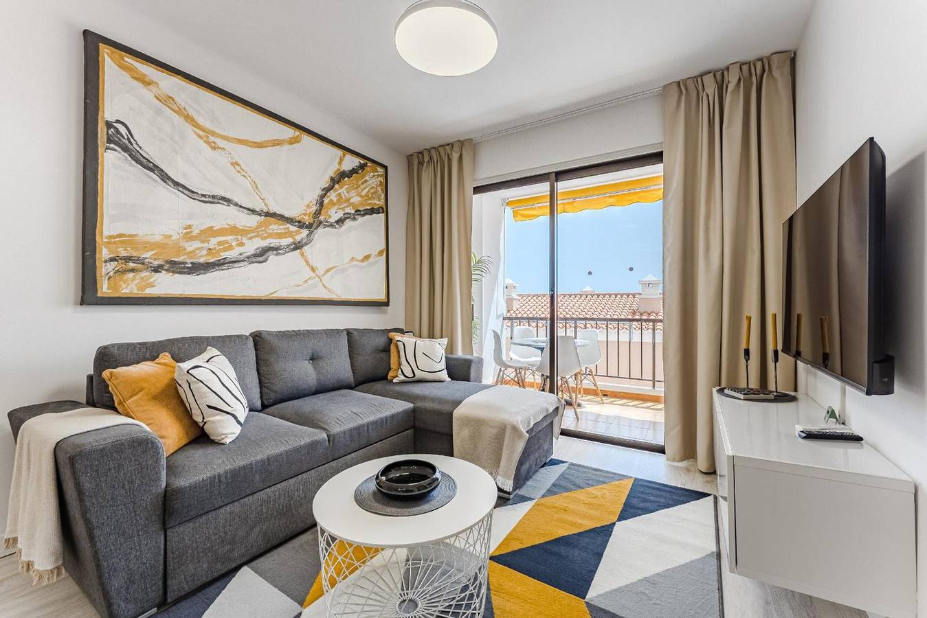 Appartement entier, Appartement de vacances 'Drilasol 1 chambre' avec piscine partagée, balcon et Wi-Fi in La Arena, Santiago del Teide