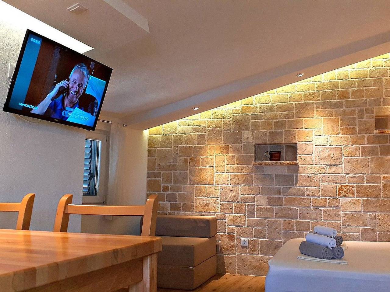 Hel leilighet, In Baška Voda in Baska Voda, Makarska Riviera