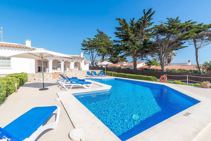 Location de vacances pour 10 personnes, avec jardin à Sant Lluís - 3