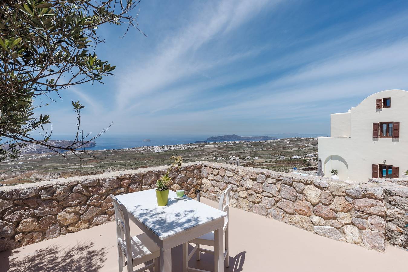 Entire holiday apartment, Apartment - Sleeps 4 - Parking - Sea View in Santorini