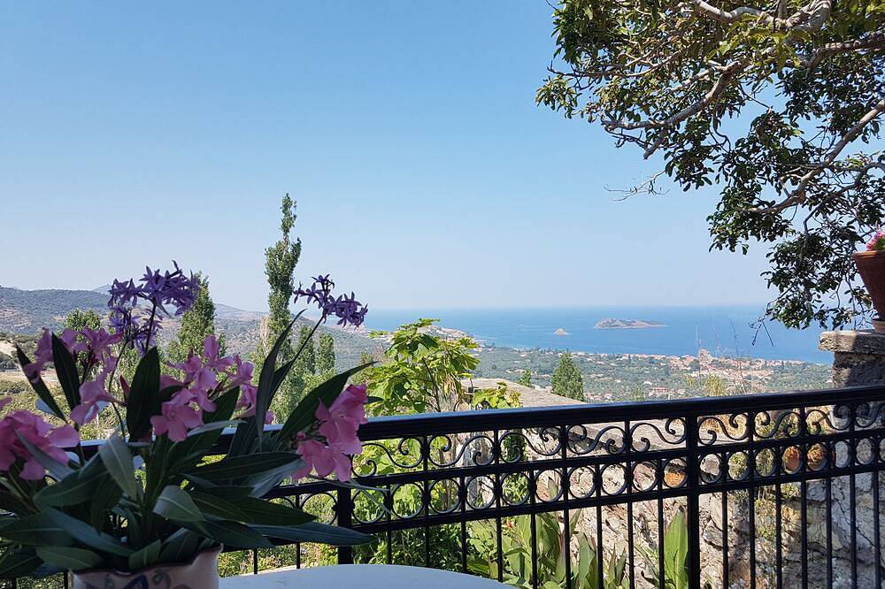 Villa Petri - Ein schönes Haus mit einem atemberaubenden Blick! in Petra (Griechenland), Lesbos