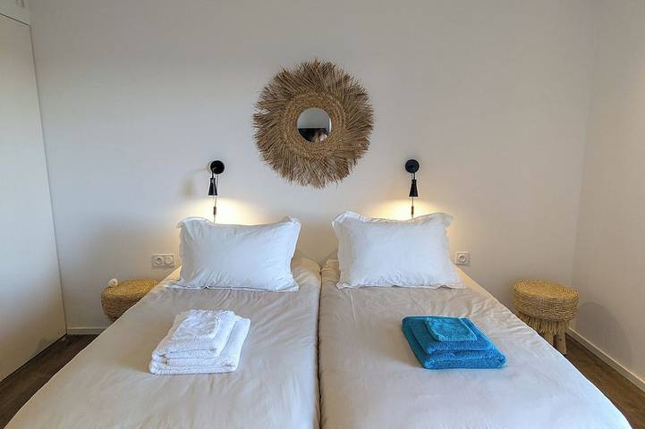 Appartement entier, A1 Superbe appartement 6 pers. Terrasse, vue mer. À 400m de la plage ! in Sainte-Lucie de Porto-Vecchio, Zonza