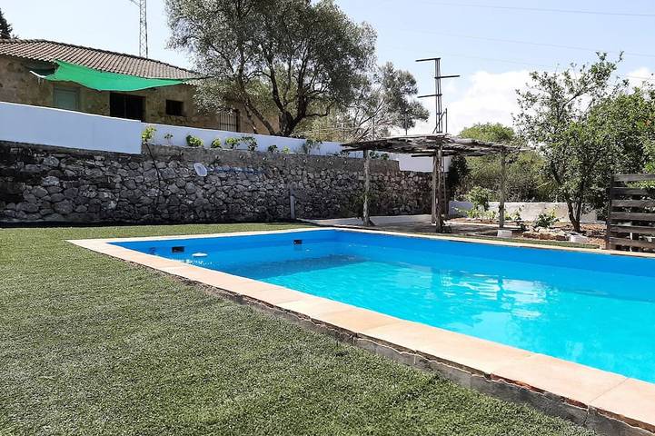 Gîte pour 6 personnes, avec jardin, animaux acceptés - 1