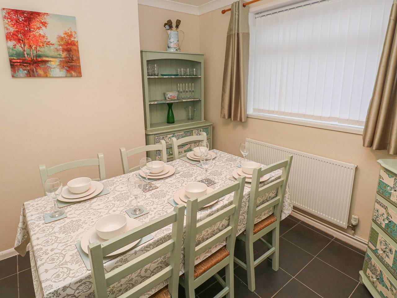 Cwtch Ar Y Mor in Burry Port, Carmarthenshire