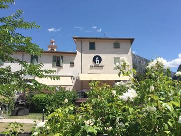Hôtel pour 3 personnes, avec jardin, animaux acceptés à Tende