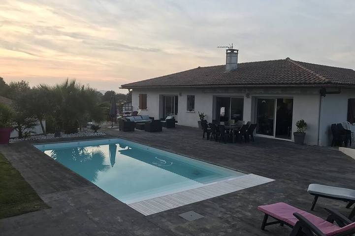 Maison de vacances pour 7 personnes, avec jacuzzi ainsi que terrasse et jardin