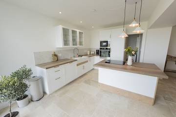 Location de vacances pour 10 personnes, avec terrasse et jardin dans Loire-Authion