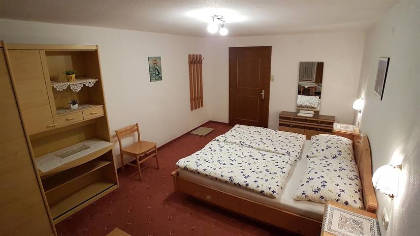 Doppelzimmer, Bad, Wc, Ost in Holzgau, Allgäuer Alpen (Österreich)