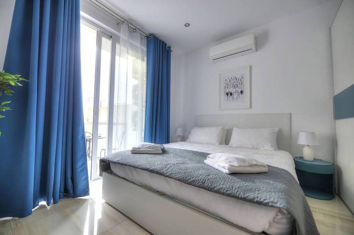 Apartment for 3 people, with garden and terrace in San Giljan